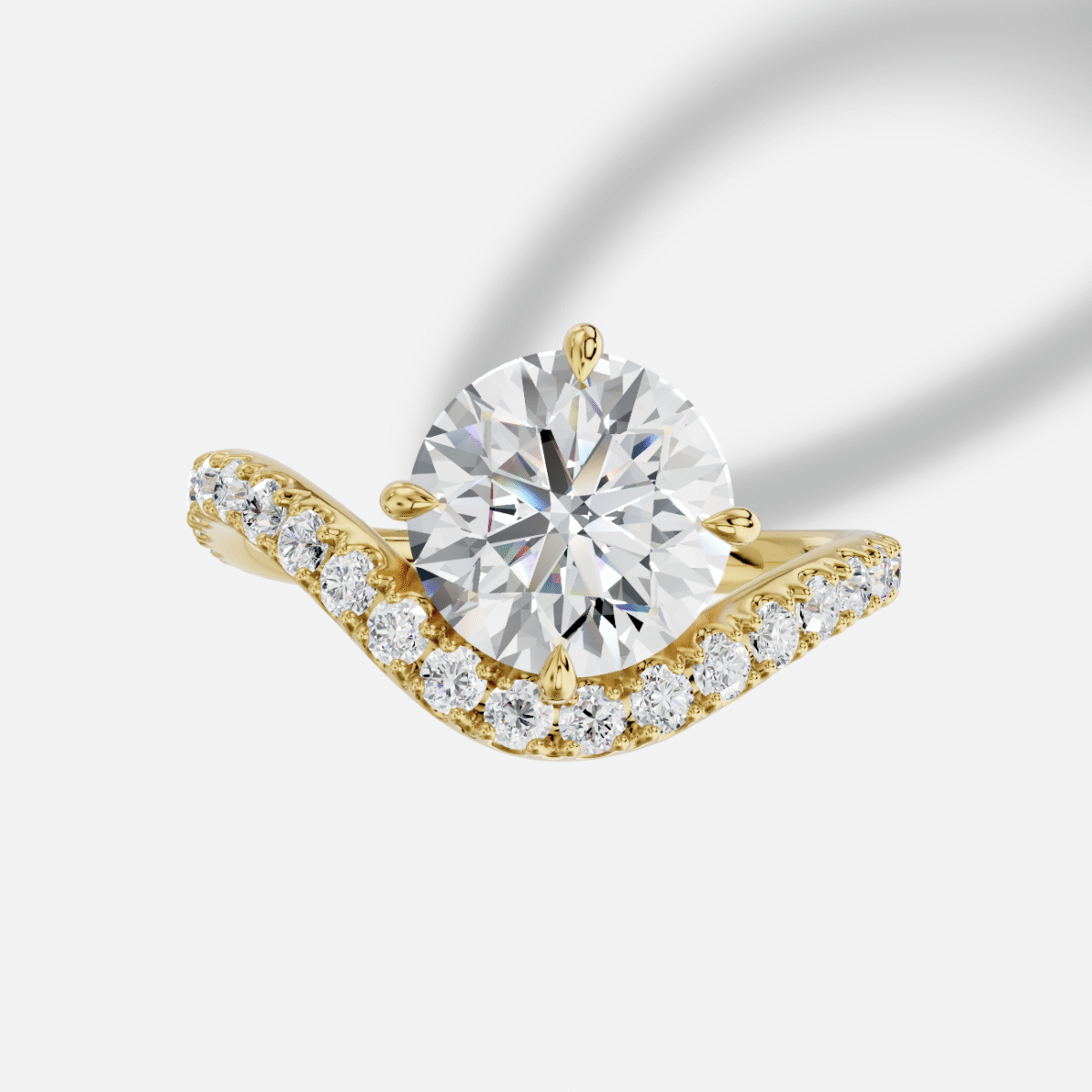 Round Diamond Ring in 18K Yellow Gold