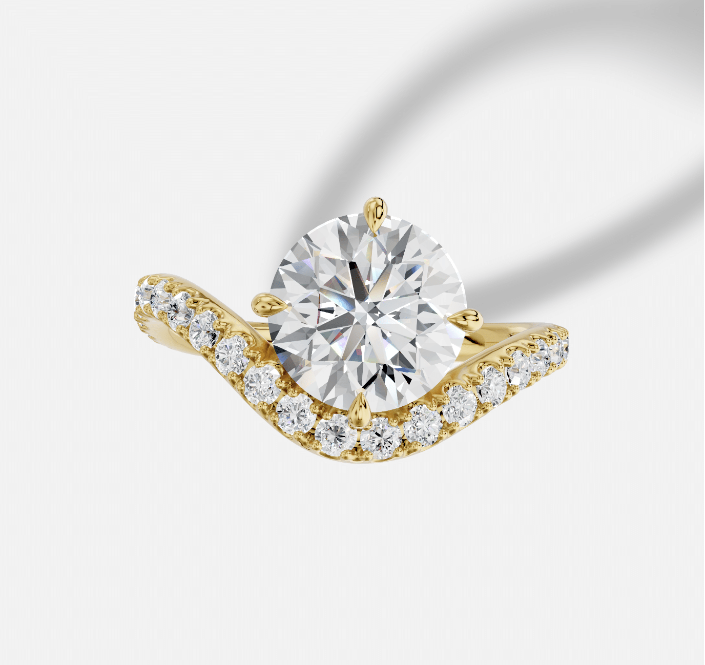 Round Diamond Ring in 18K Yellow Gold