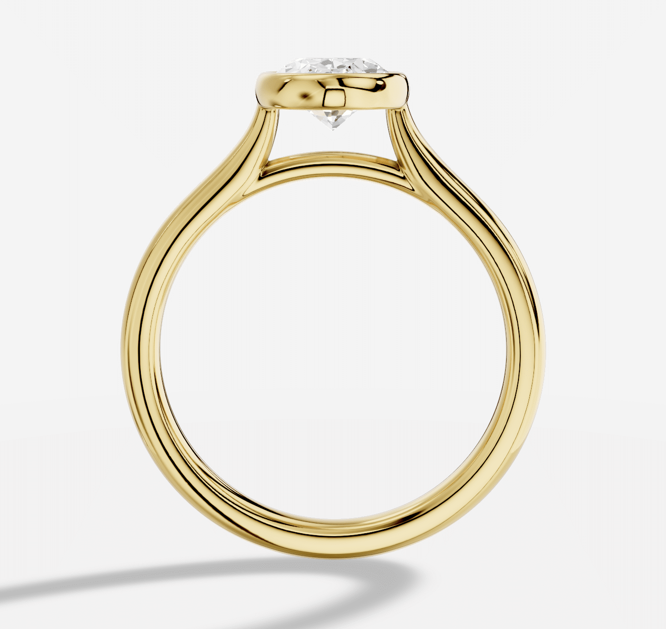 Oval Diamond Ring in 18K Yellow Gold - Image 4