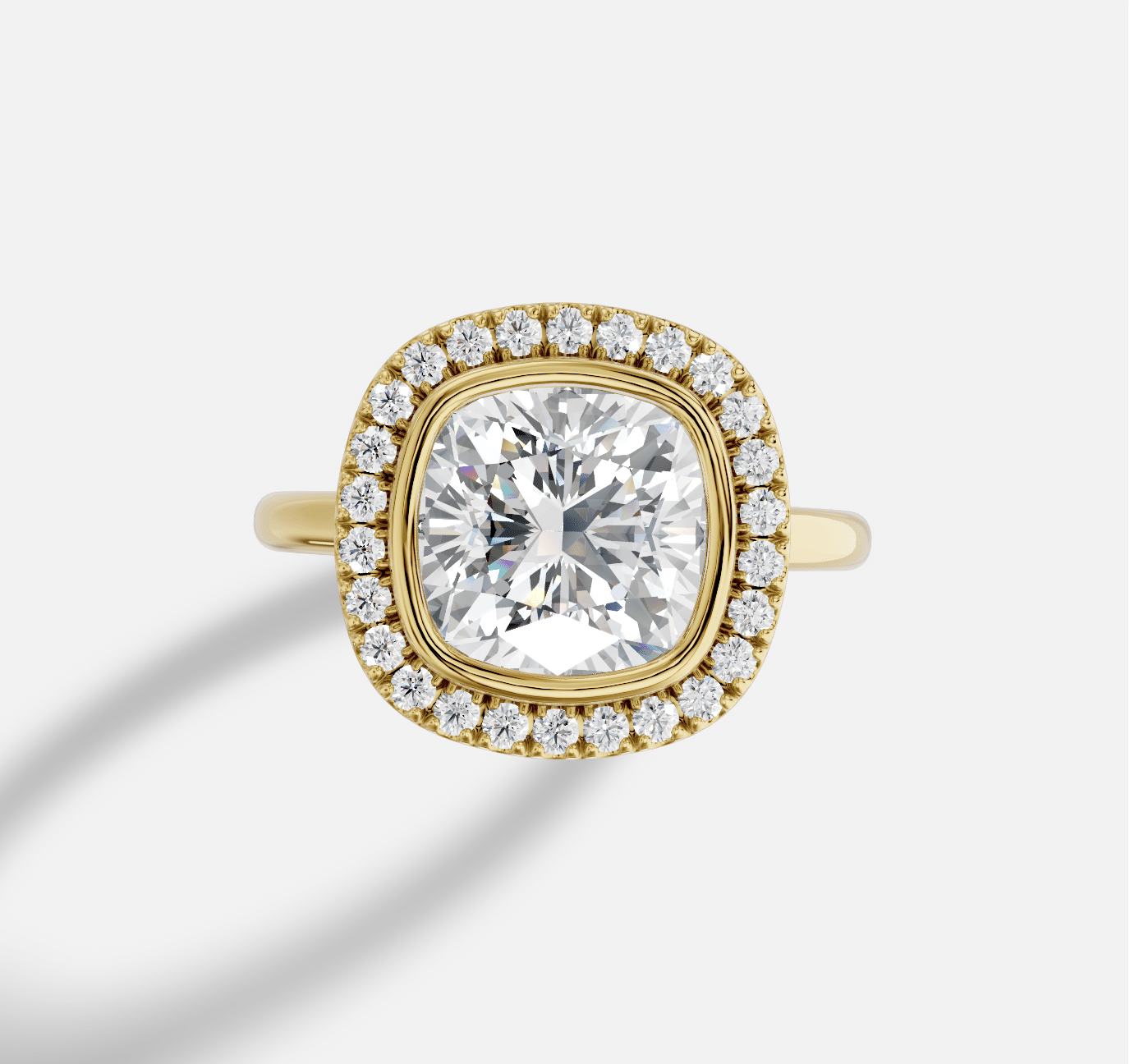 Cushion Diamond Ring in 18K Yellow Gold - Image 5