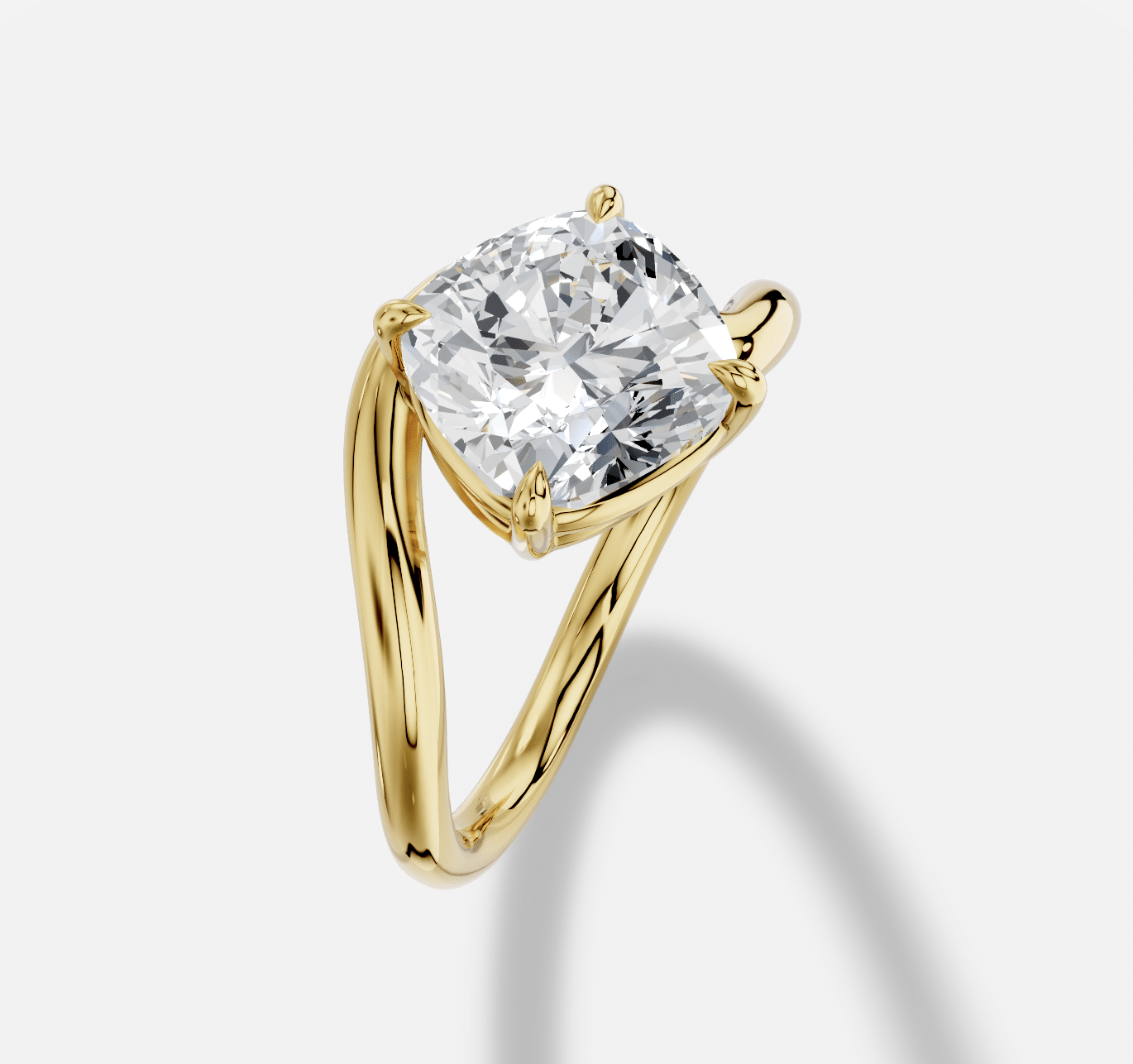 Cushion Diamond Ring in 18K Yellow Gold - Image 2