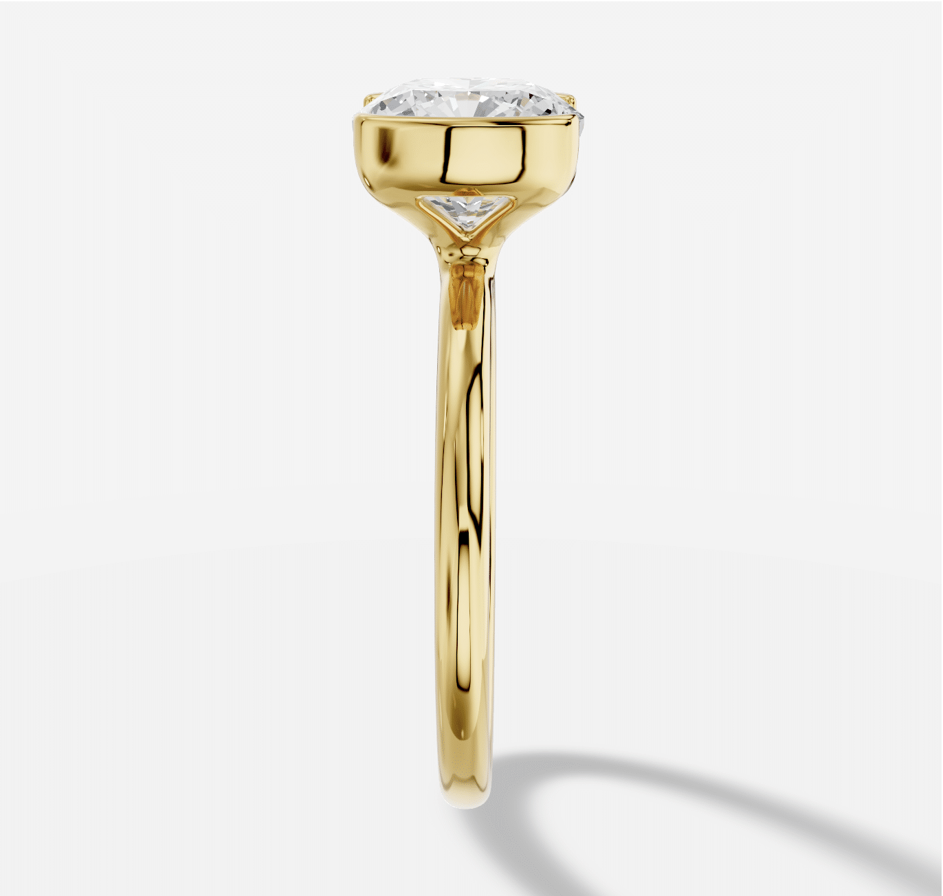 Cushion Diamond Ring in 18K Yellow Gold - Image 4