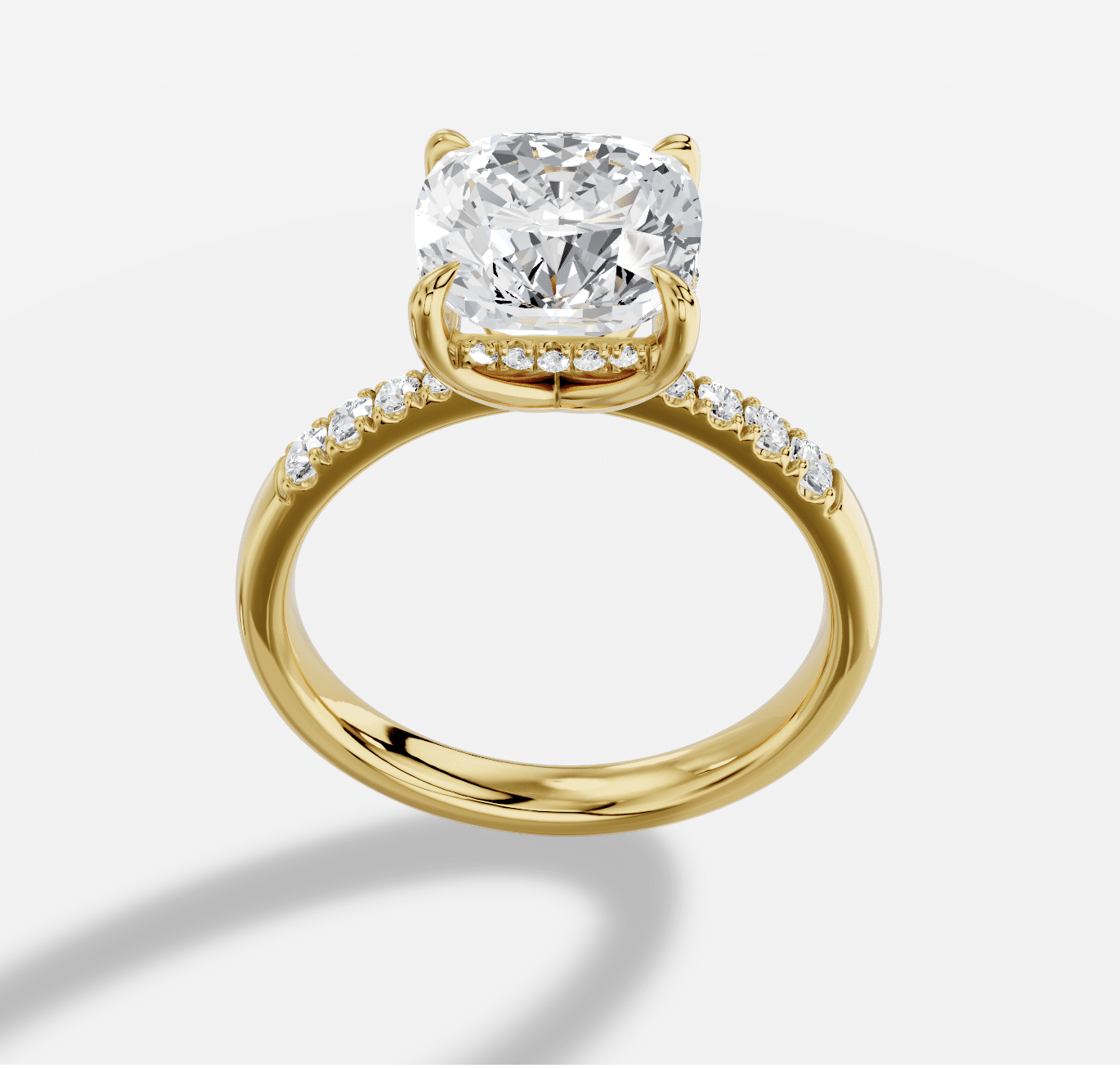 Cushion Diamond Ring in 18K Yellow Gold - Image 4