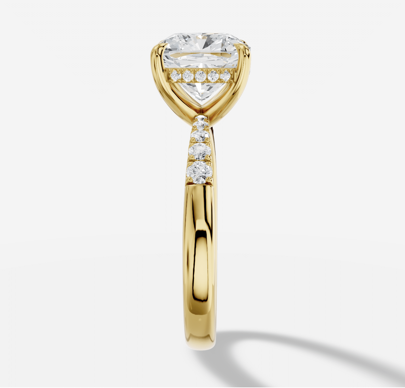Cushion Diamond Ring in 18K Yellow Gold - Image 2