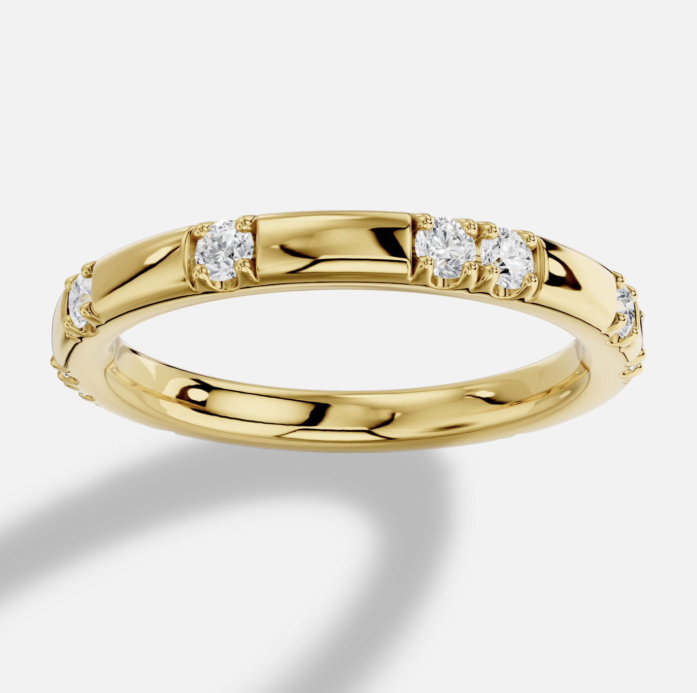 Round Diamond Ring in 18K Yellow Gold