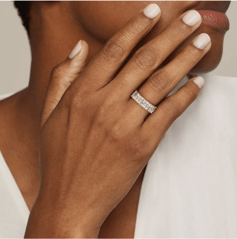Emerald Cut Diamond Ring in 18K Yellow Gold - Image 8