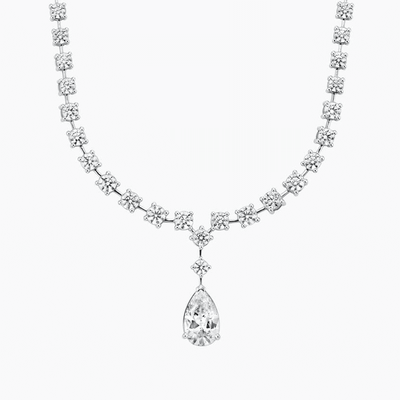 Diamond  Necklace in 18k White Gold